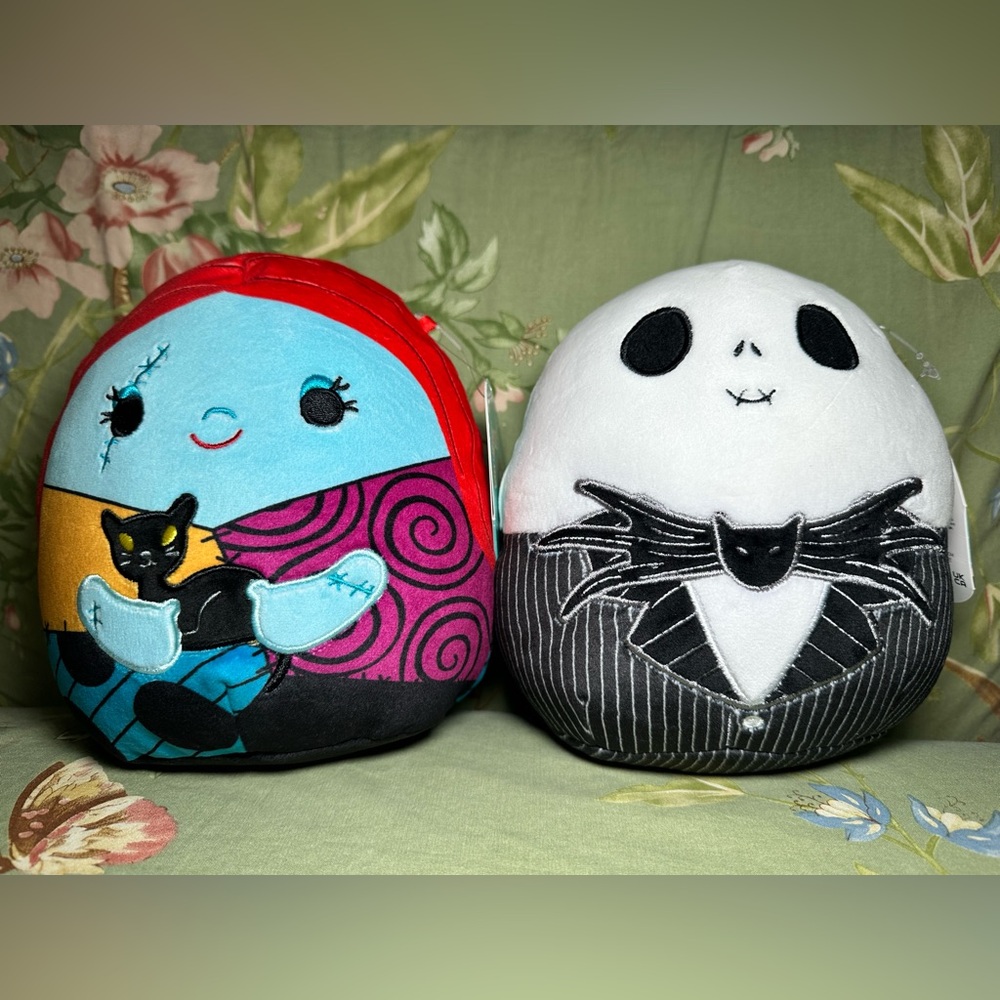 Squishmallows Squishmallow Nightmare Before Christmas Jack & Sally holding Cat